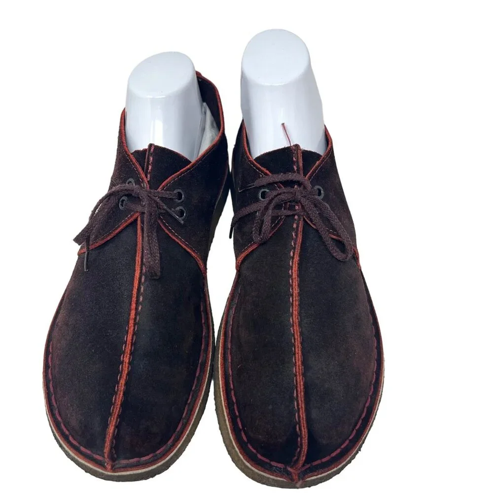 Clark’s Desert Trek Chukka Brown Red  Center Seam Suede Leather Gum Sole Size 12